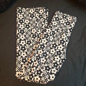 Wild Fable Flower bell bottom leggings. Worn one time, so fairly new, no tags.